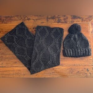Ellen Tracy‎ Black Scarf and Beanie Set